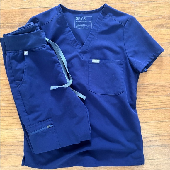 Figs Other - Figs Deep Blue Scrub Ensemble